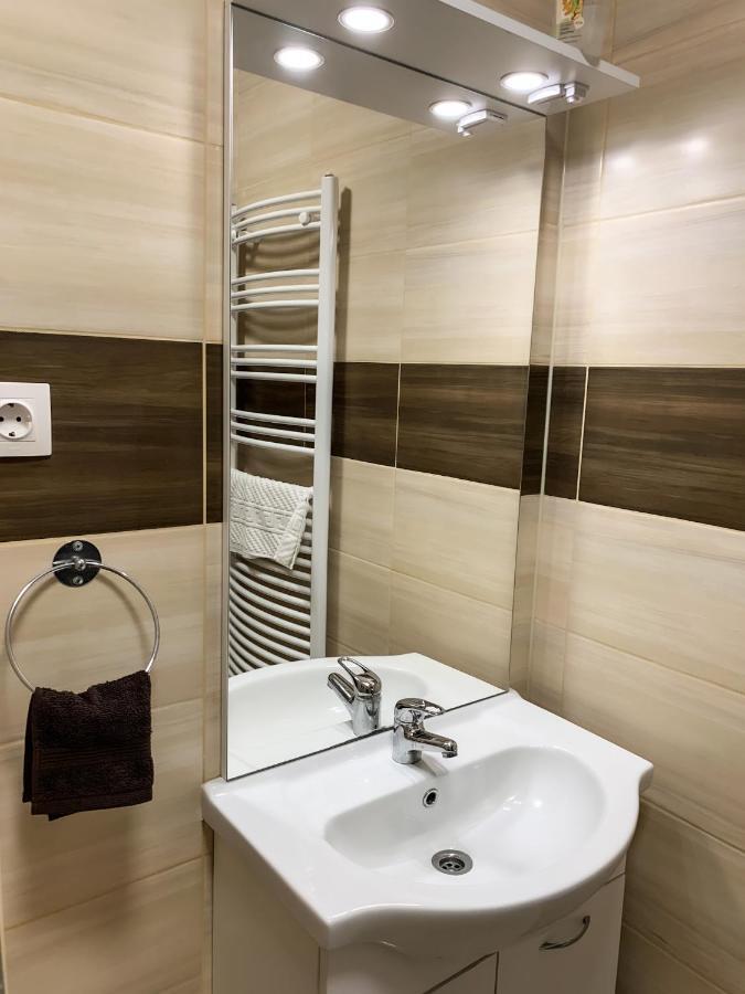 Aranykorona Apartmanhaz Miskolc Eksteriør billede