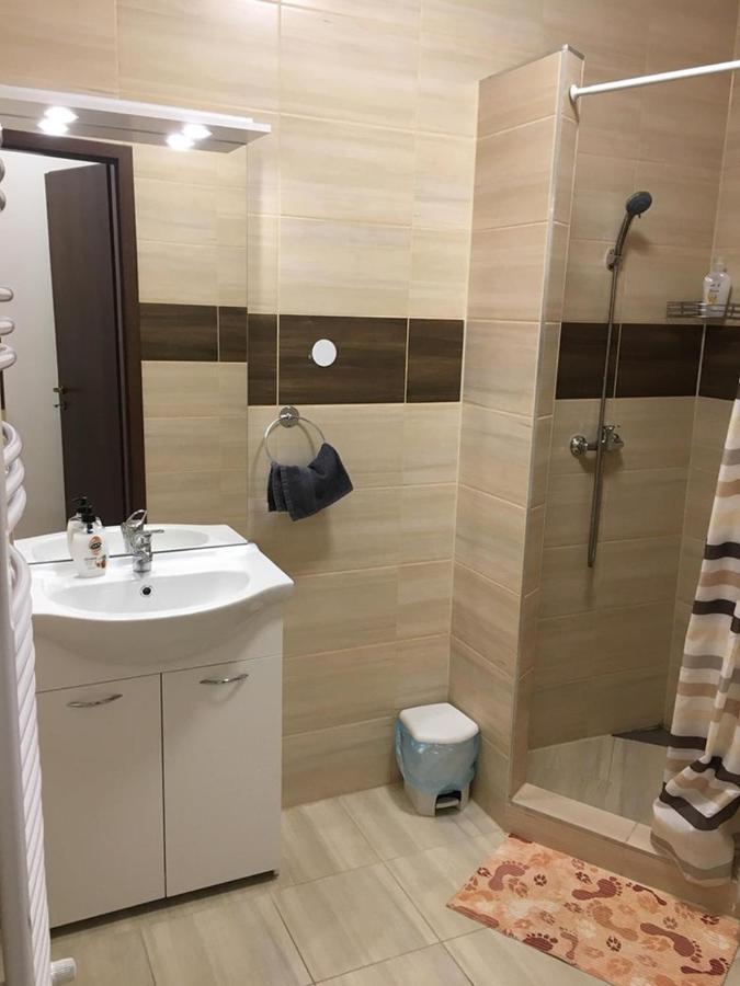 Aranykorona Apartmanhaz Miskolc Eksteriør billede