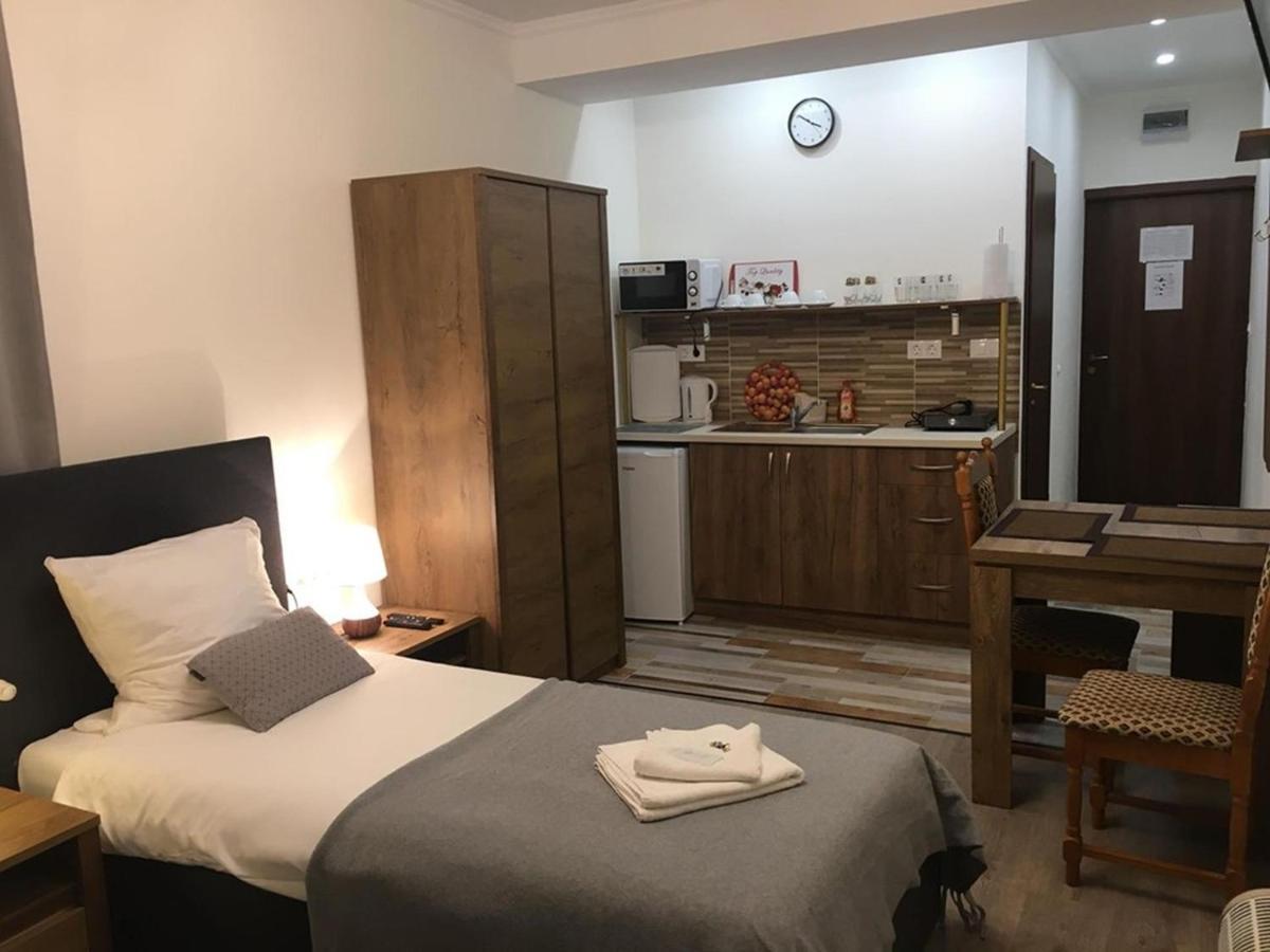 Aranykorona Apartmanhaz Miskolc Eksteriør billede