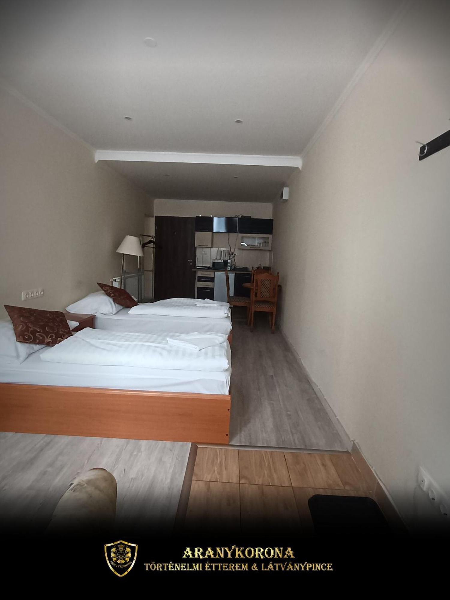 Aranykorona Apartmanhaz Miskolc Eksteriør billede