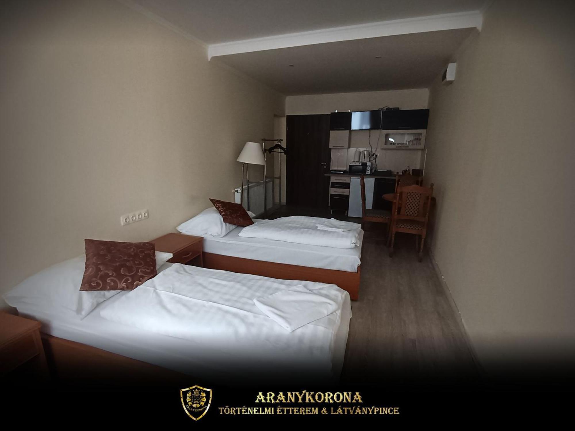 Aranykorona Apartmanhaz Miskolc Eksteriør billede