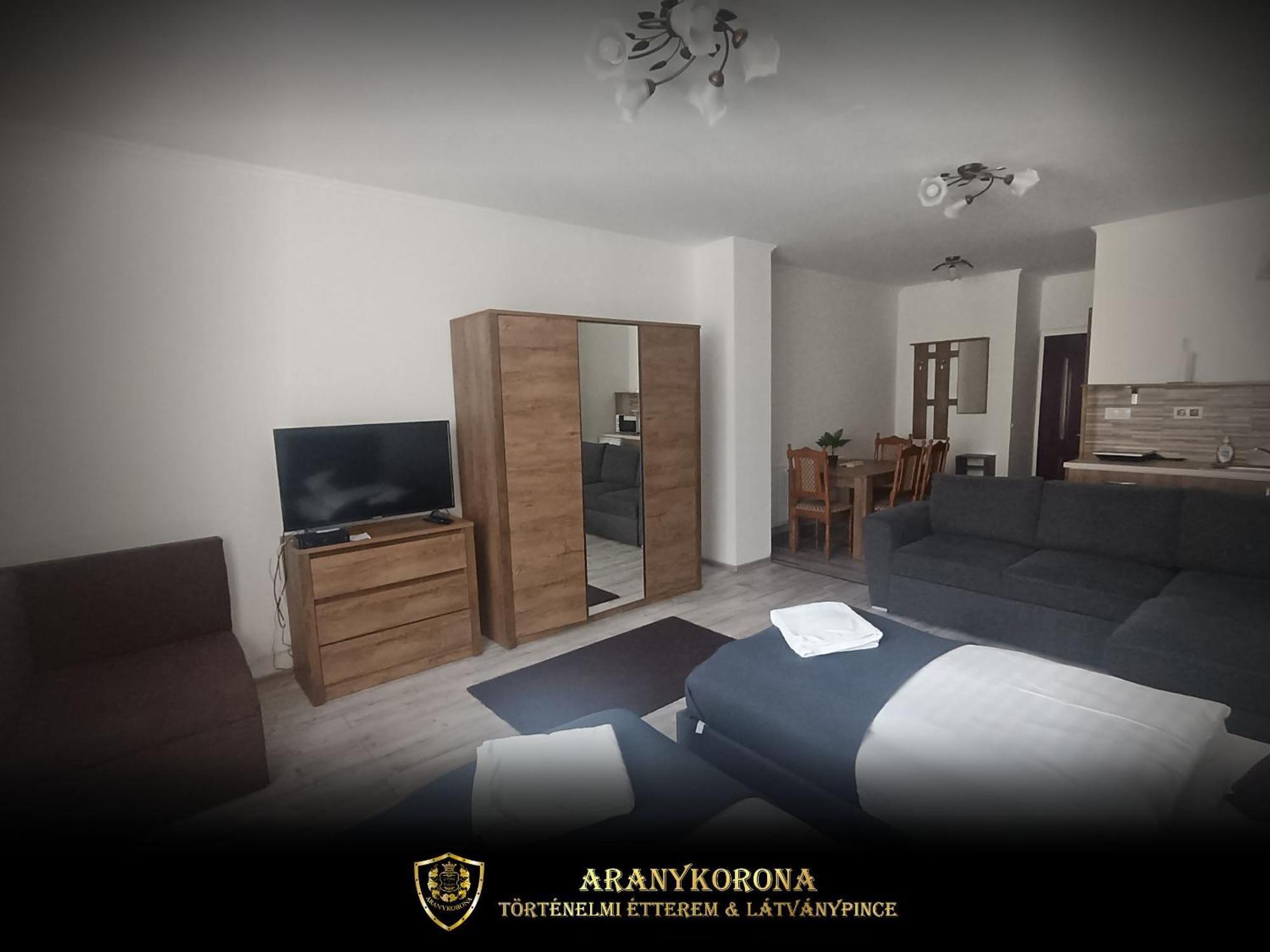 Aranykorona Apartmanhaz Miskolc Eksteriør billede